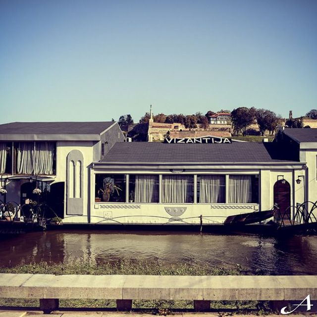 Splav restoran Vizantija - spoljašnji izgled
