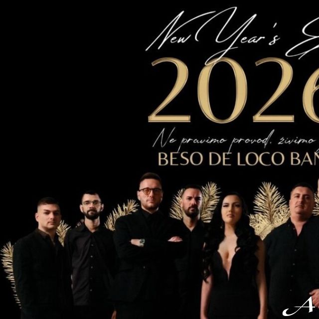 Doček Nove godine - bend na sceni