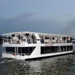 Brod Sirena Nova godina 2026