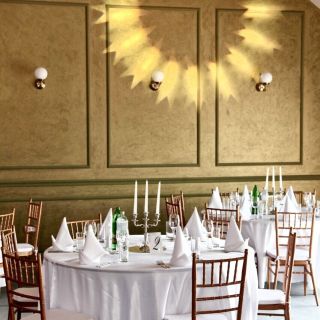 Event centar Beton sala - dekorisani sto