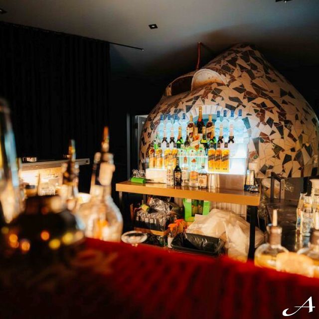 Kafana Druga Kuća - bar sa pićem