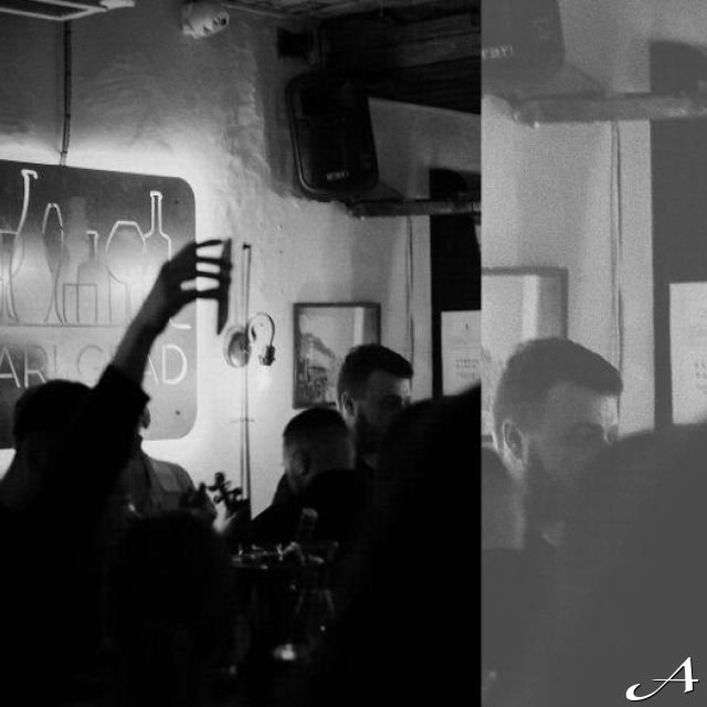 Kafana Stari grad - ljudi slave
