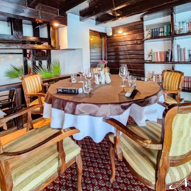 Restoran Bahus Inn - sto sa čašama