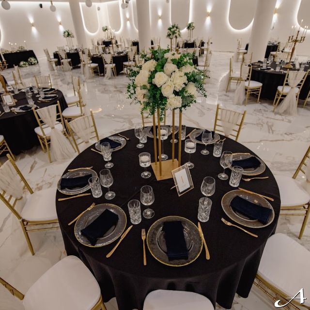 Faena Event Hall - elegantno dekorisani stolovi