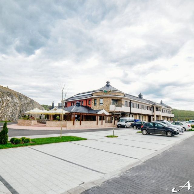 Event centar Zlatibor - parking i zgrada