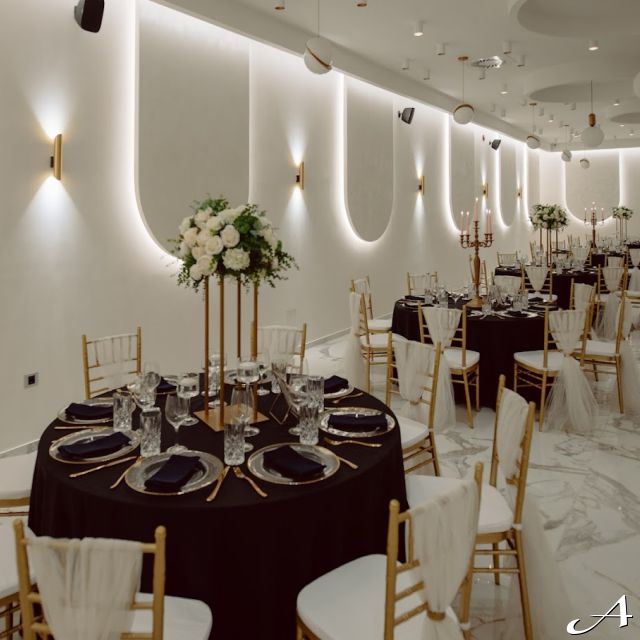 Faena Event Hall - elegantno dekorisani stolovi