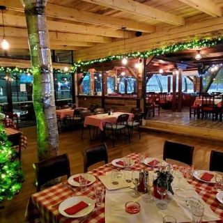 Restoran Bakara - praznični sto