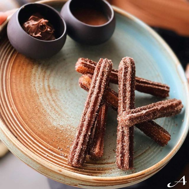 Toro Latin GastroBar - čurros sa čokoladom