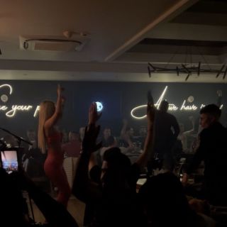 Premium club Luxura - ljudi slave