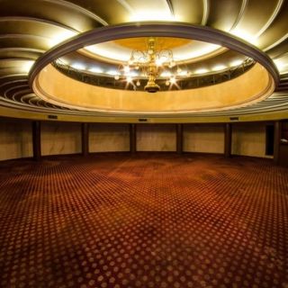 Klub London - prazna sala