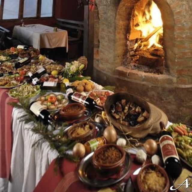 Restoran Stenka - bogata trpeza i kamin