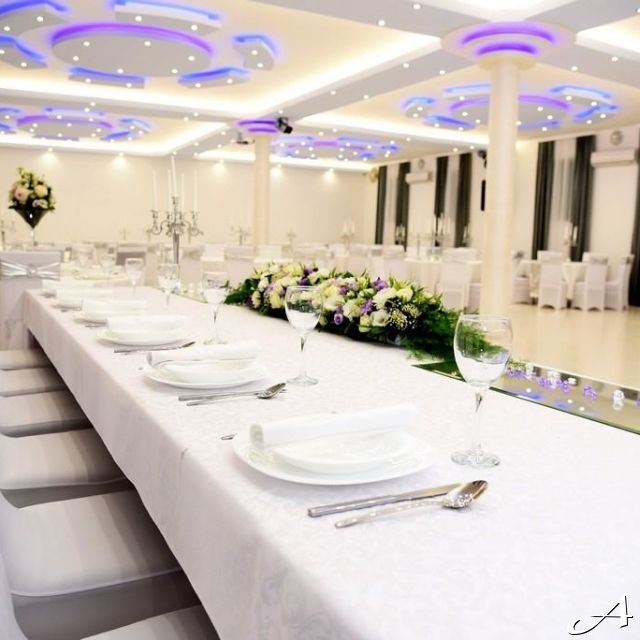 Restoran Fors - elegantno dekorisan sto