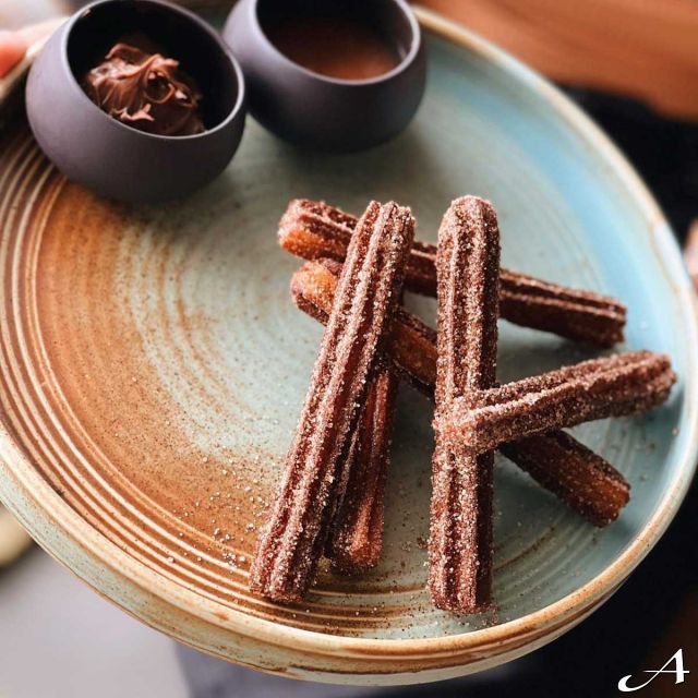 Toro Latin GastroBar - čurros sa čokoladom