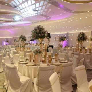 Hotel Crowne Plaza - elegantno dekorisane sale