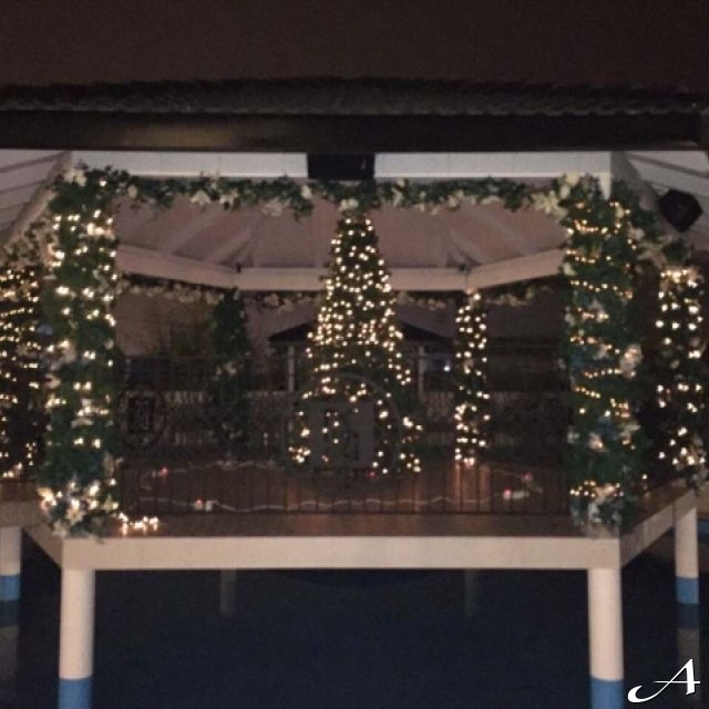 Diamond Garden - osvetljena baštenska pergola