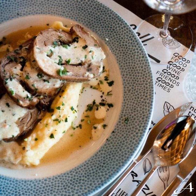 Restoran Dolly Bell - jelo sa pireom