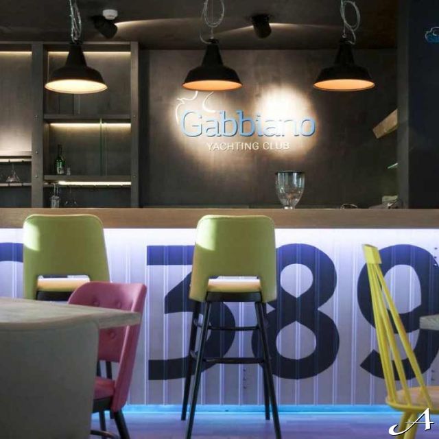 Splav restoran - unutrašnjost bara