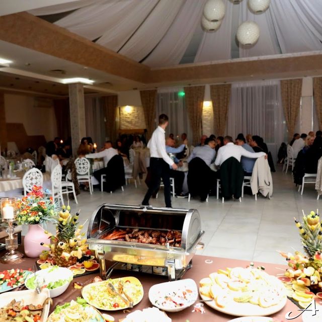 Restoran Košutnjak Lux - bogat švedski sto