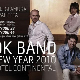 Nova godina u hotelu - muzičari poziraju