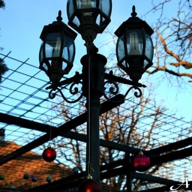 Doček Nove godine - ukrašena lampa