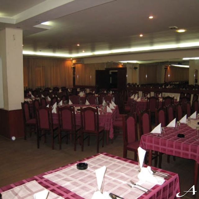 Klub restoran Talija - prazne stolove