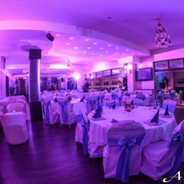 Event centar Satelit - dekorisane stolice