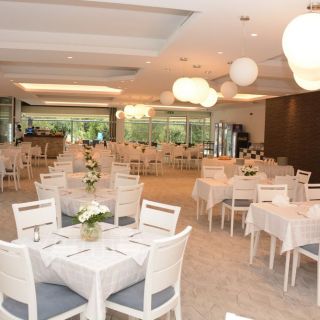 Hotel Fontana Vrnjačka Banja - prazna trpezarija