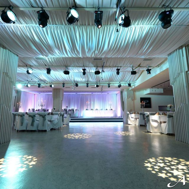 Nova godina u restoranu Safir - prazna sala