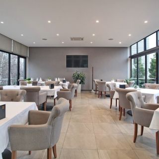 Hotel Orašac - prazna trpezarija