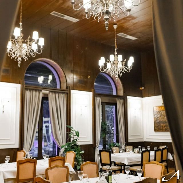 Doček Nove godine - elegantan restoran