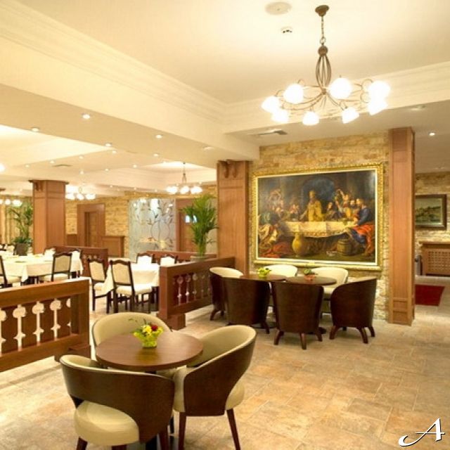 Restoran Bask - prazna elegantna sala