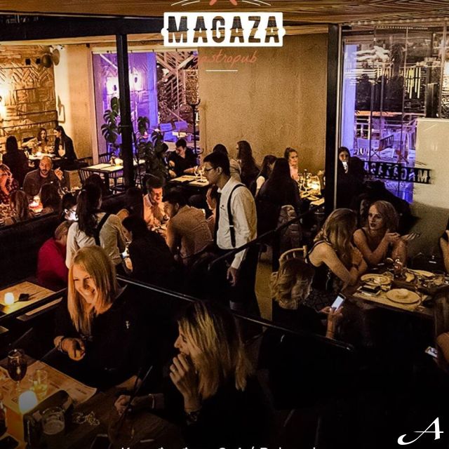 Restoran Magaza - gosti slave Novu godinu
