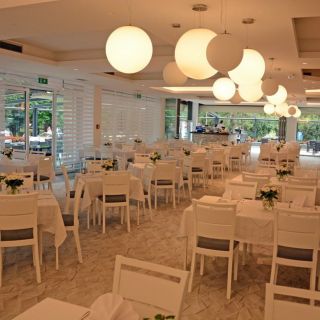 Hotel Fontana - prazna trpezarija