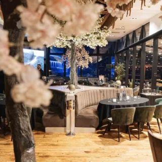 Konzulat Waterfront - unutrašnjost restorana