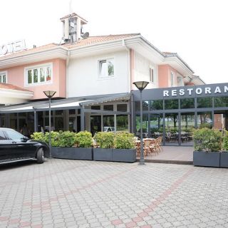 Hotel Orašac - ulaz u restoran