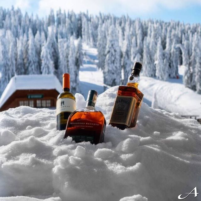 Dolly Bell Kopaonik - boce pića u snegu