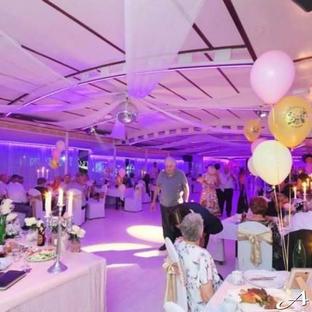 Brod restoran Flamingo - praznična večera