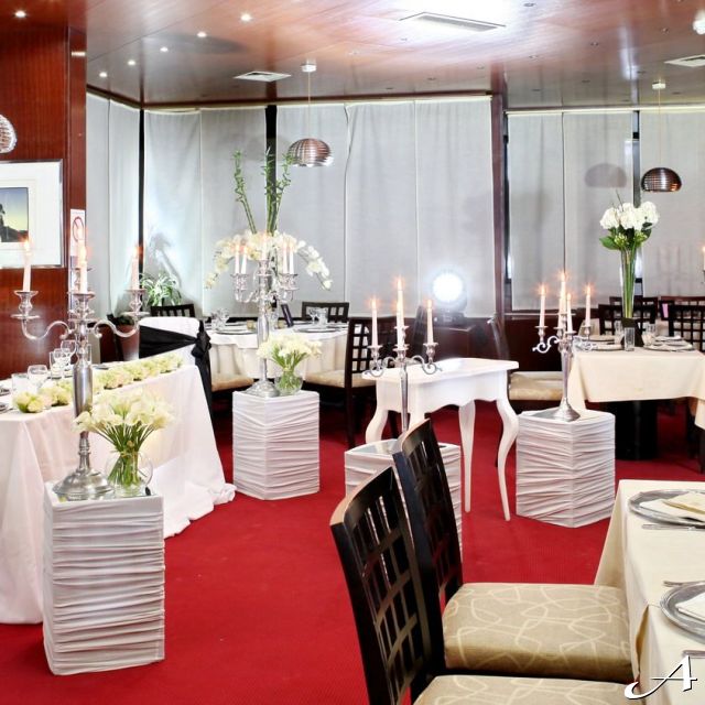 Restoran Panorama - elegantno dekorisan enterijer