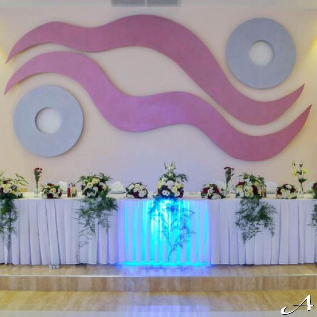 Event centar - dekorisan sto za slavlje