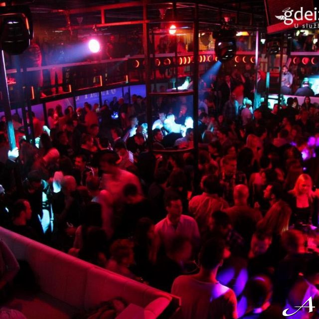 Doček Nove godine - gužva na splavu