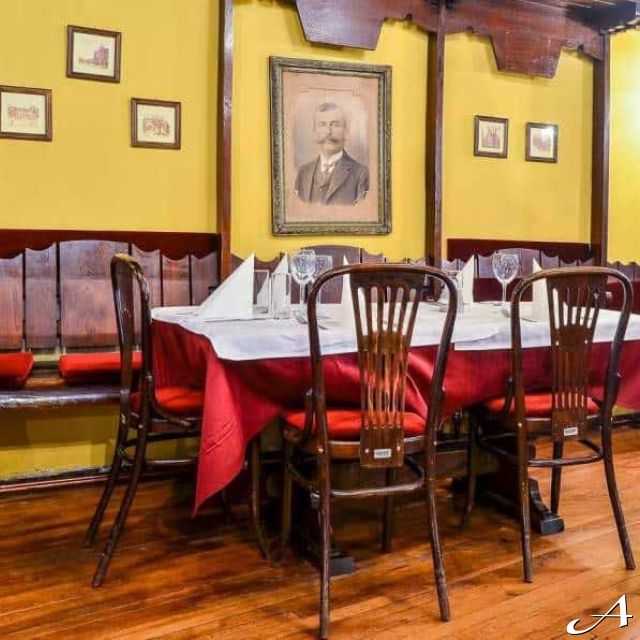 Restoran Tri Šešira - praznični sto