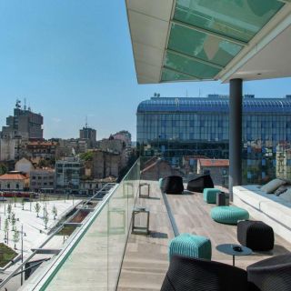 Hilton Hotel - terasa sa pogledom