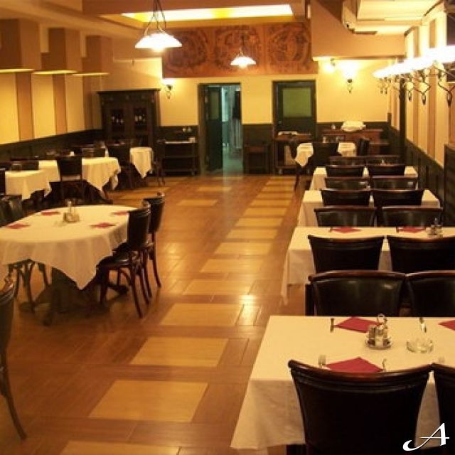 Hotel Royal - prazna trpezarija