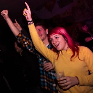 Udruženje rok muzičara - ljudi na koncertu