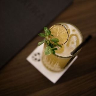 Premium club Luxura - koktel sa limunom