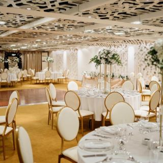 Hotel Falkensteiner - elegantno dekorisana sala