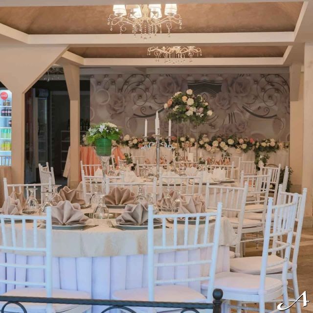 Restoran Princ - dekorisani stolovi