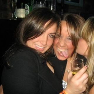 Nova godina u restoranu Vojvodina - tri žene slave