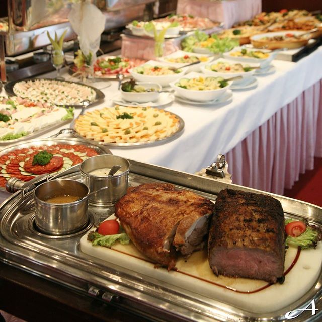 Restoran Panorama Slavija - bogat bife