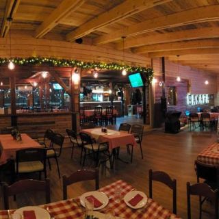 Restoran Bakara - praznični enterijer